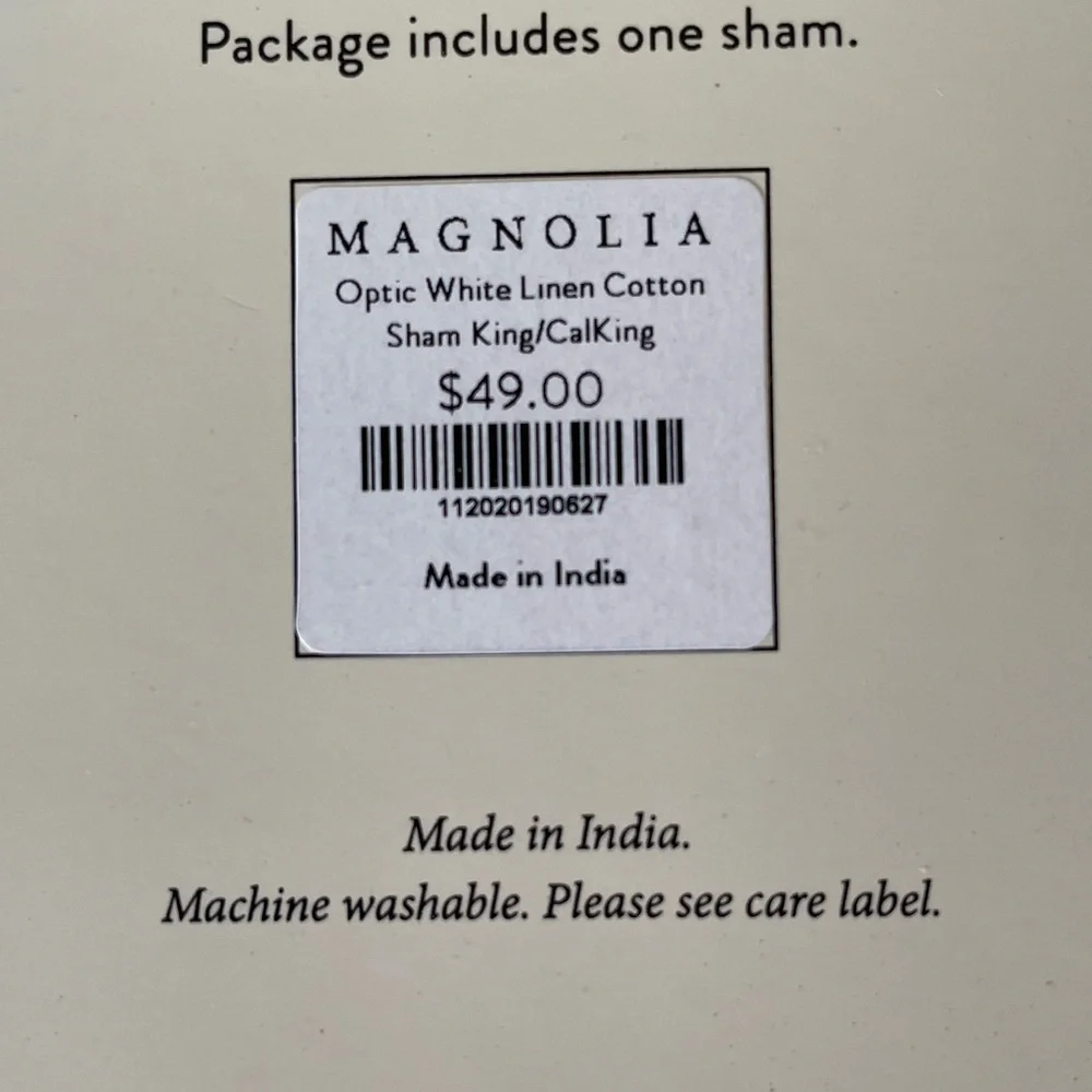 Magnolia beautiful pillow